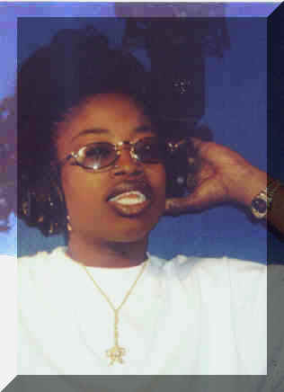 SHORTIEMIC.JPG (8441 bytes)